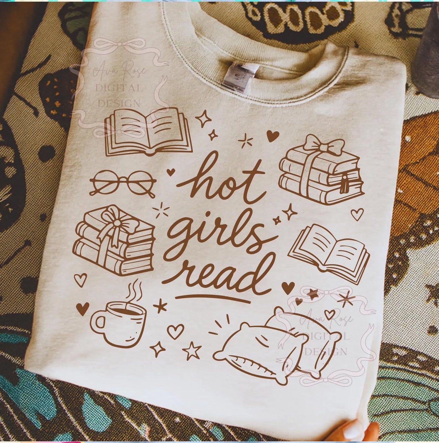Hot Girls Read Graphic Tee