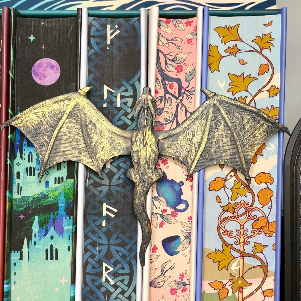 3d Printed Dragon Book Spine Hugger Bookshelf Decor - Starry Skies Austin