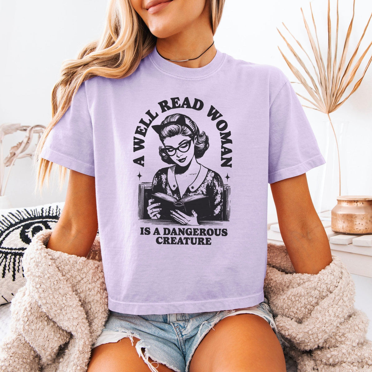 A Well Read Woman Is a Dangerous Creature Heavyweight Cropped Boxy Shirt - Starry Skies Austin