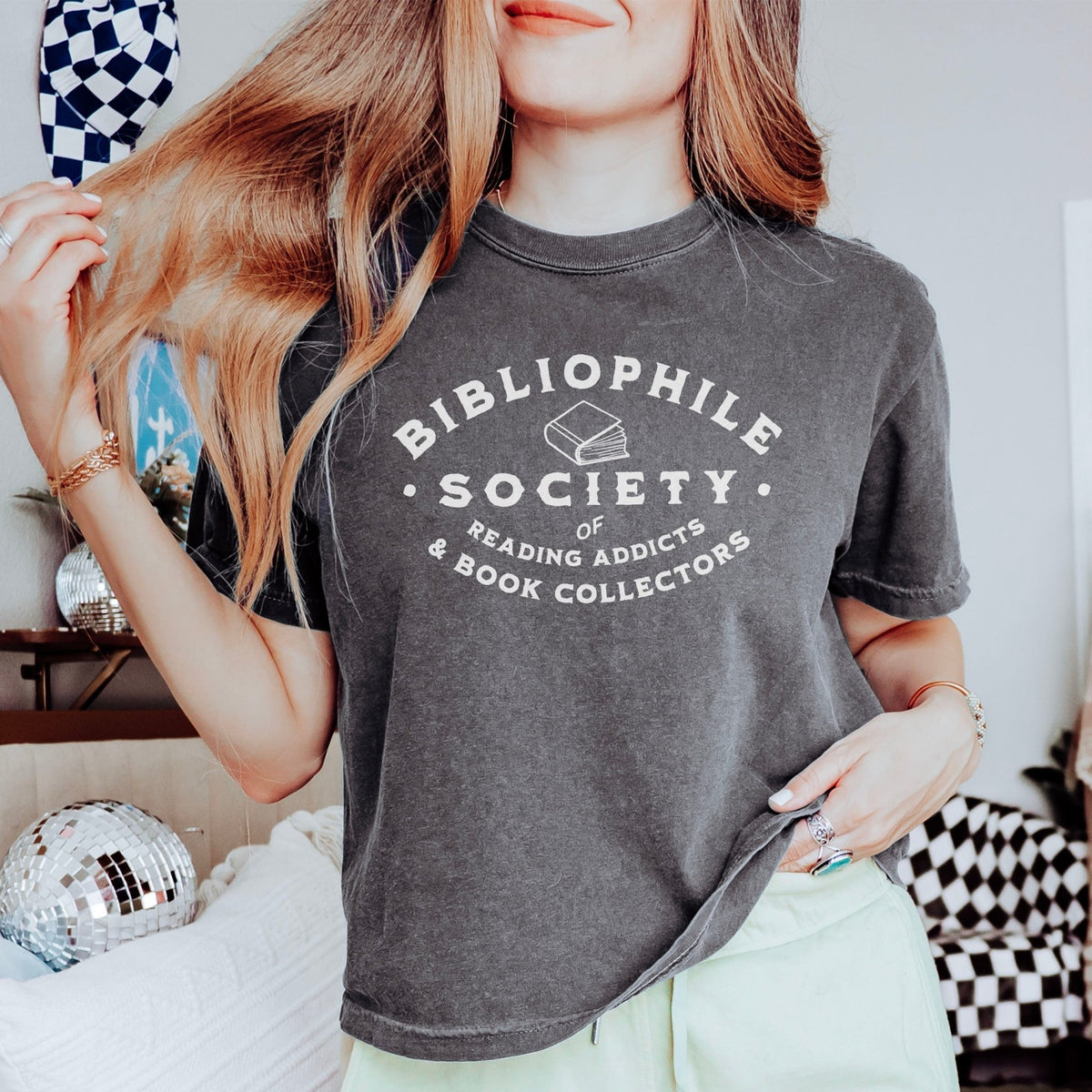 Bibliophile Society Heavyweight Comfort Colors Boxy Cropped Shirt - Starry Skies Austin