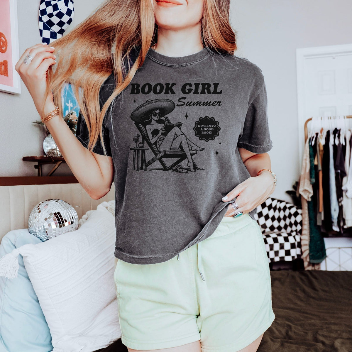Book Girl Summer Heavyweight Comfort Colors Boxy Cropped Shirt - Starry Skies Austin