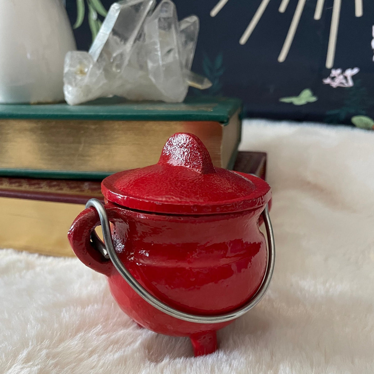 Cast Iron Cauldron with Lid - Starry Skies Austin