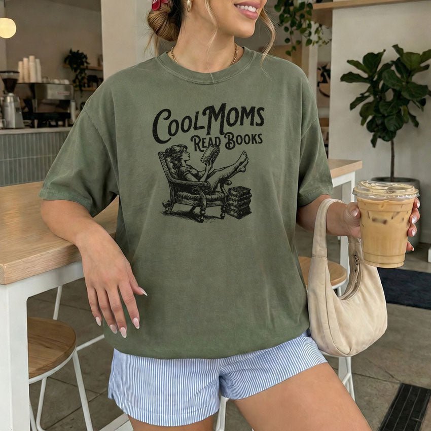 Cool Moms Read Books Gildan Softsyle Shirt - Starry Skies Austin
