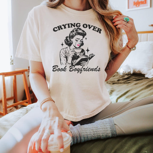 Crying Over Book Boyfriends Heavyweight Comfort Colors Boxy Cropped Shirt - Starry Skies Austin