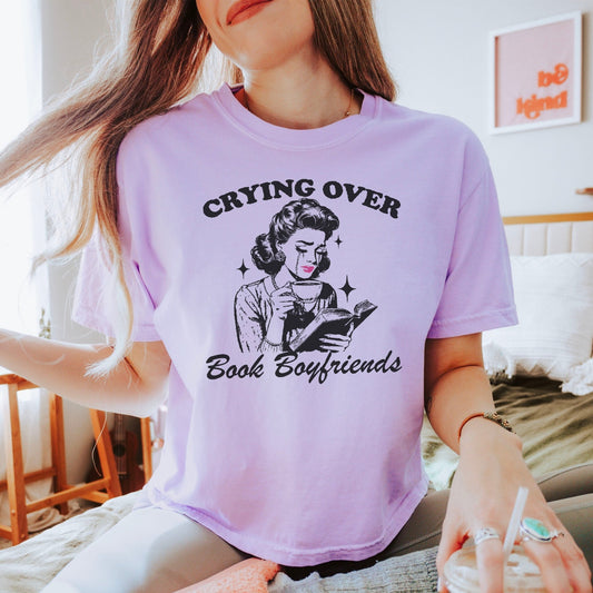 Crying Over Book Boyfriends Heavyweight Comfort Colors Boxy Cropped Shirt - Starry Skies Austin