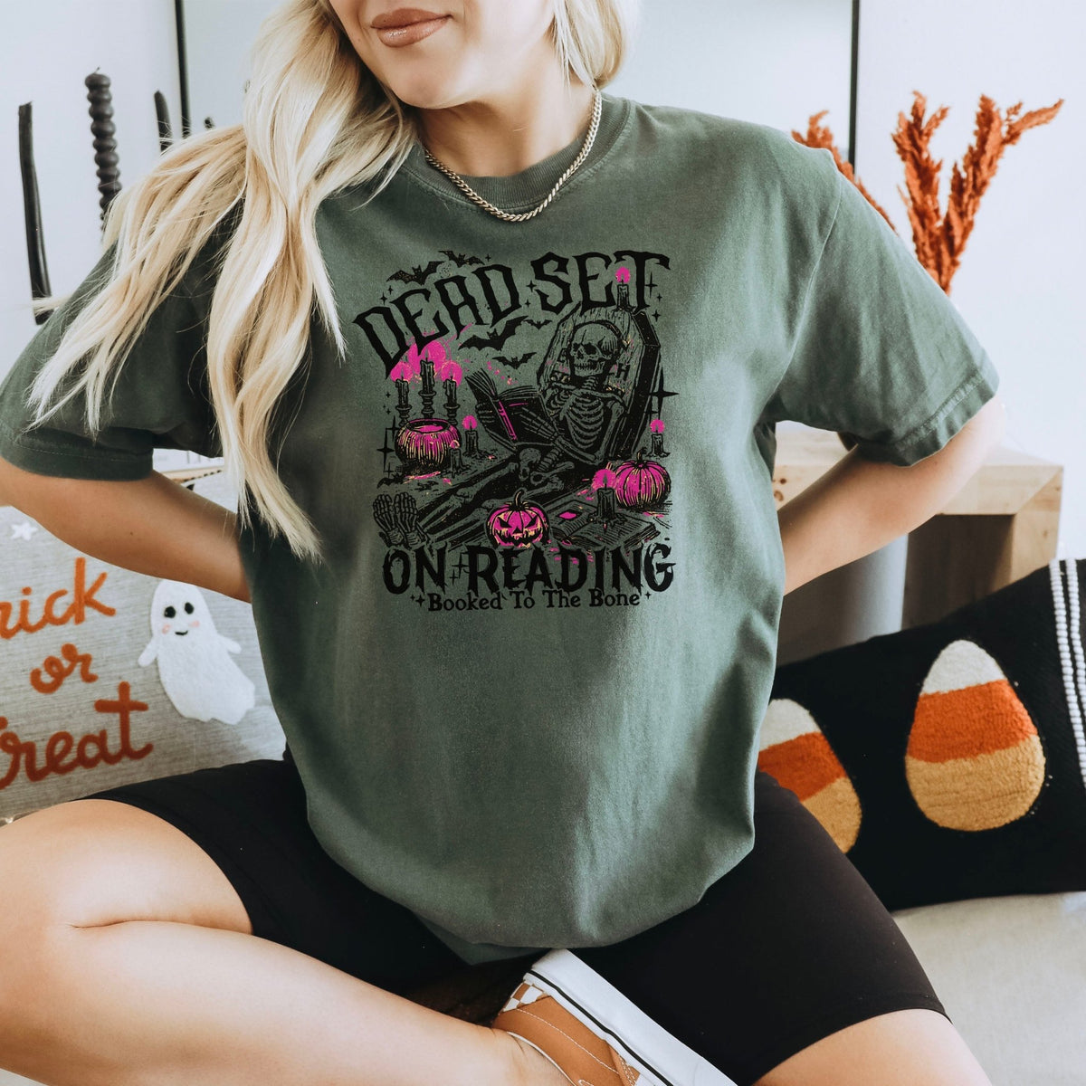 Dead Set On Reading Heavyweight Comfort Colors Shirt - Starry Skies Austin