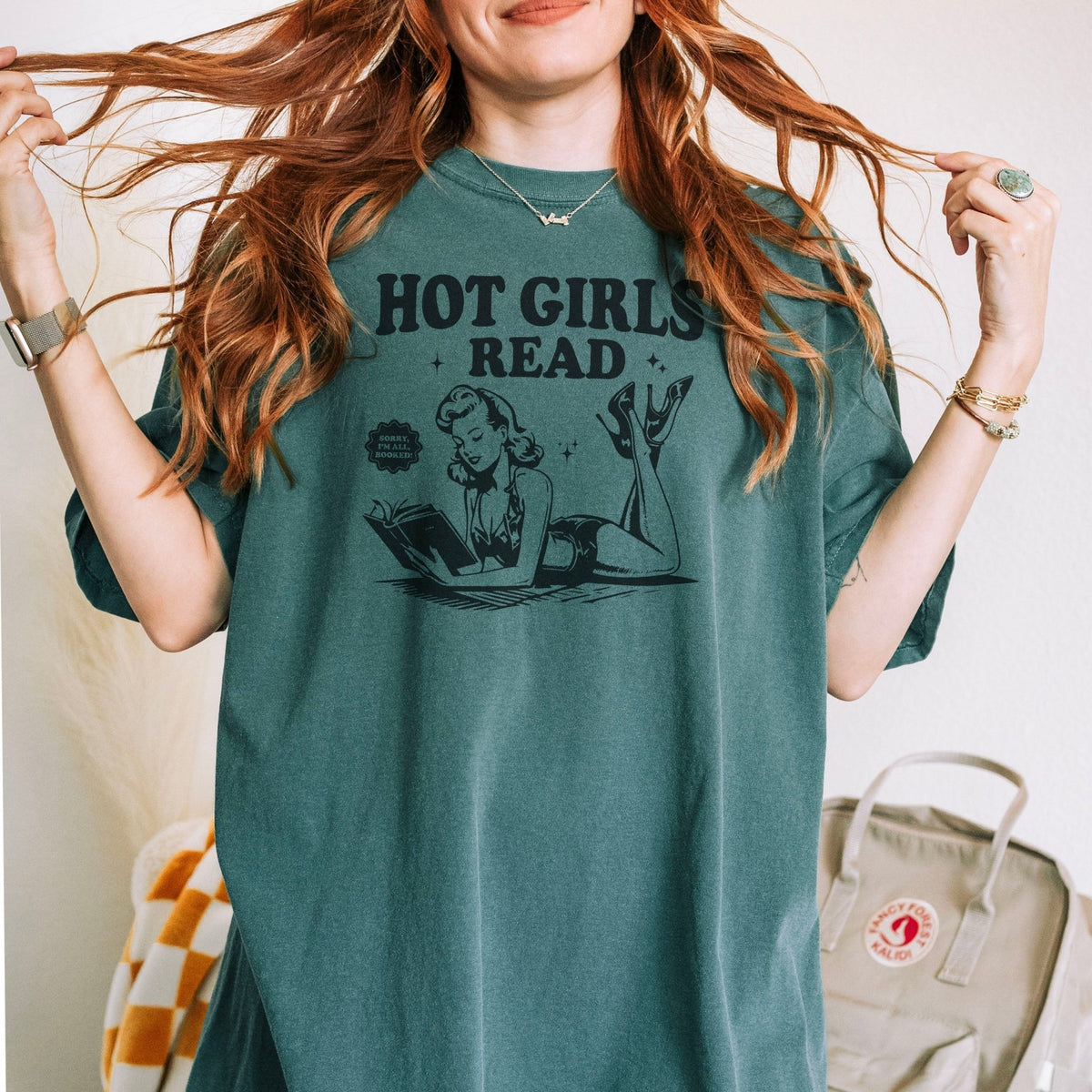 Hot Girls Read Heavyweight Comfort Colors Shirt - Starry Skies Austin