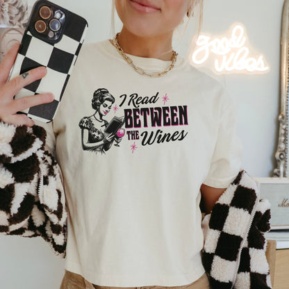I Read Between The Wines Heavyweight Comfort Colors Boxy Cropped Shirt - Starry Skies Austin