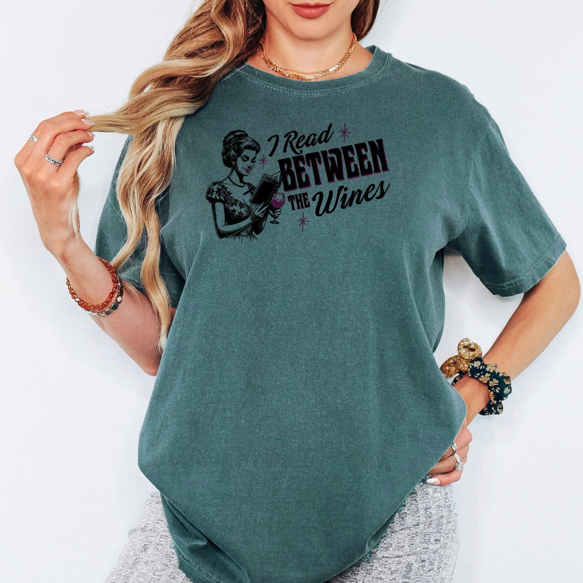 I Read Between The Wines Heavyweight Comfort Colors Shirt - Starry Skies Austin