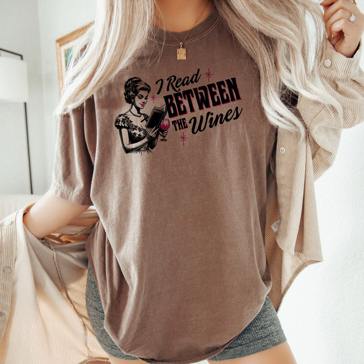 I Read Between The Wines Heavyweight Comfort Colors Shirt - Starry Skies Austin