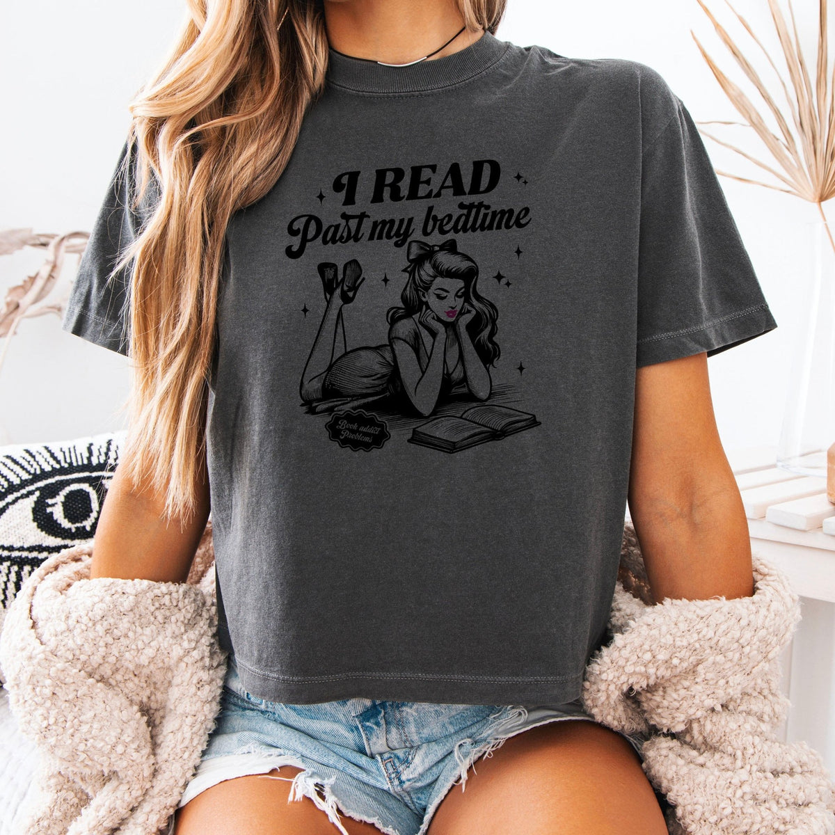 I Read Past My Bedtime Heavyweight Comfort Colors Boxy Cropped Shirt - Starry Skies Austin