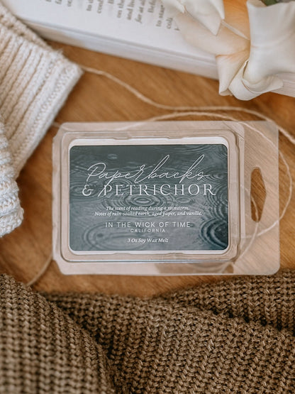 Paperbacks & Petrichor Wax Melt - Starry Skies Austin