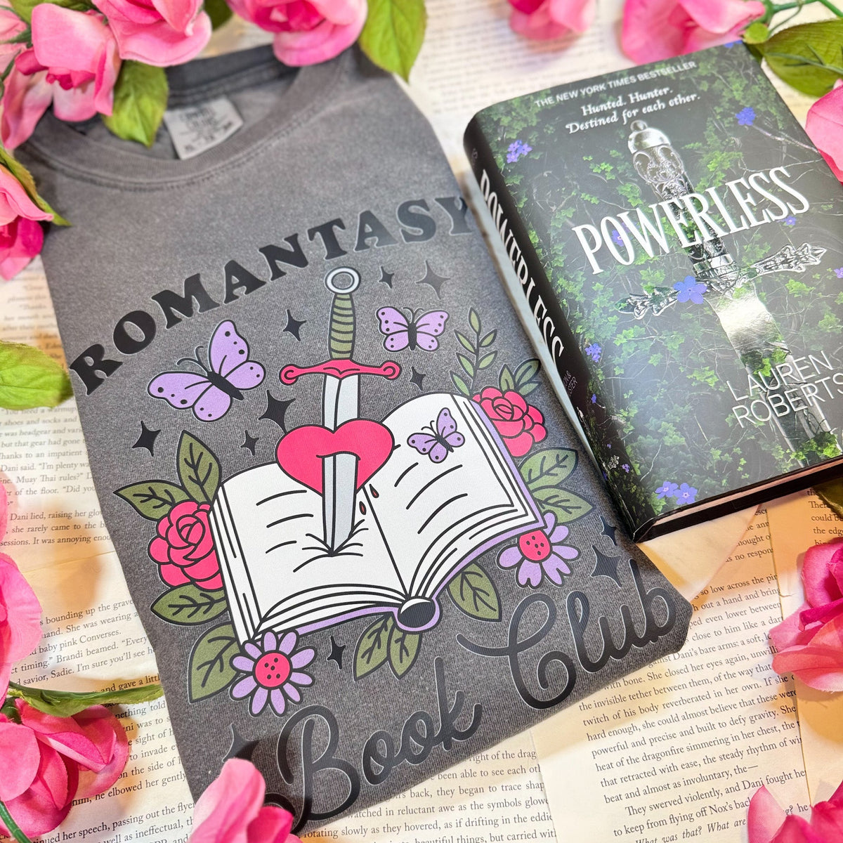 Romantasy Book Club Comfort Colors Cropped Shirt for Fantasy Readers - Starry Skies Austin