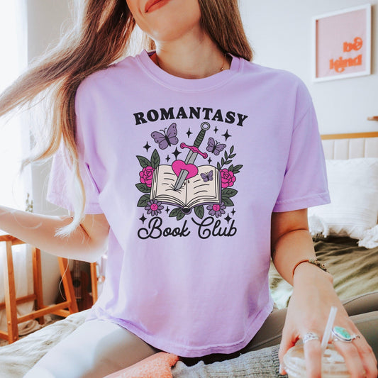 Romantasy Book Club Comfort Colors Cropped Shirt for Fantasy Readers - Starry Skies Austin
