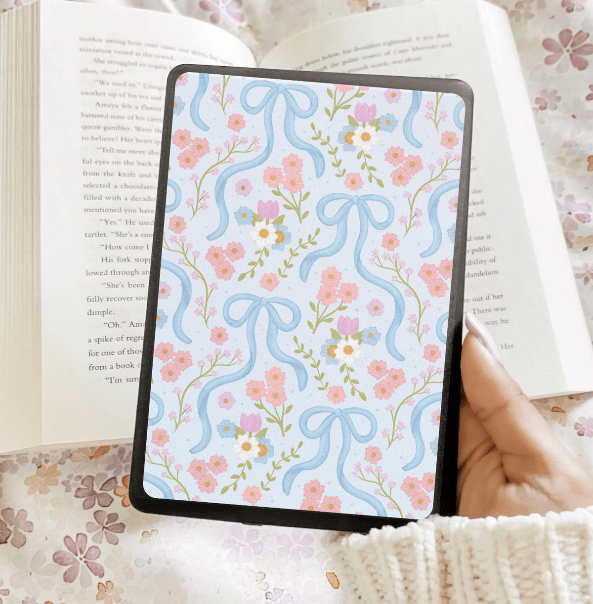 Spring Blue Bows Kindle Insert - Three Sizes - Optional Lamination - Starry Skies Austin
