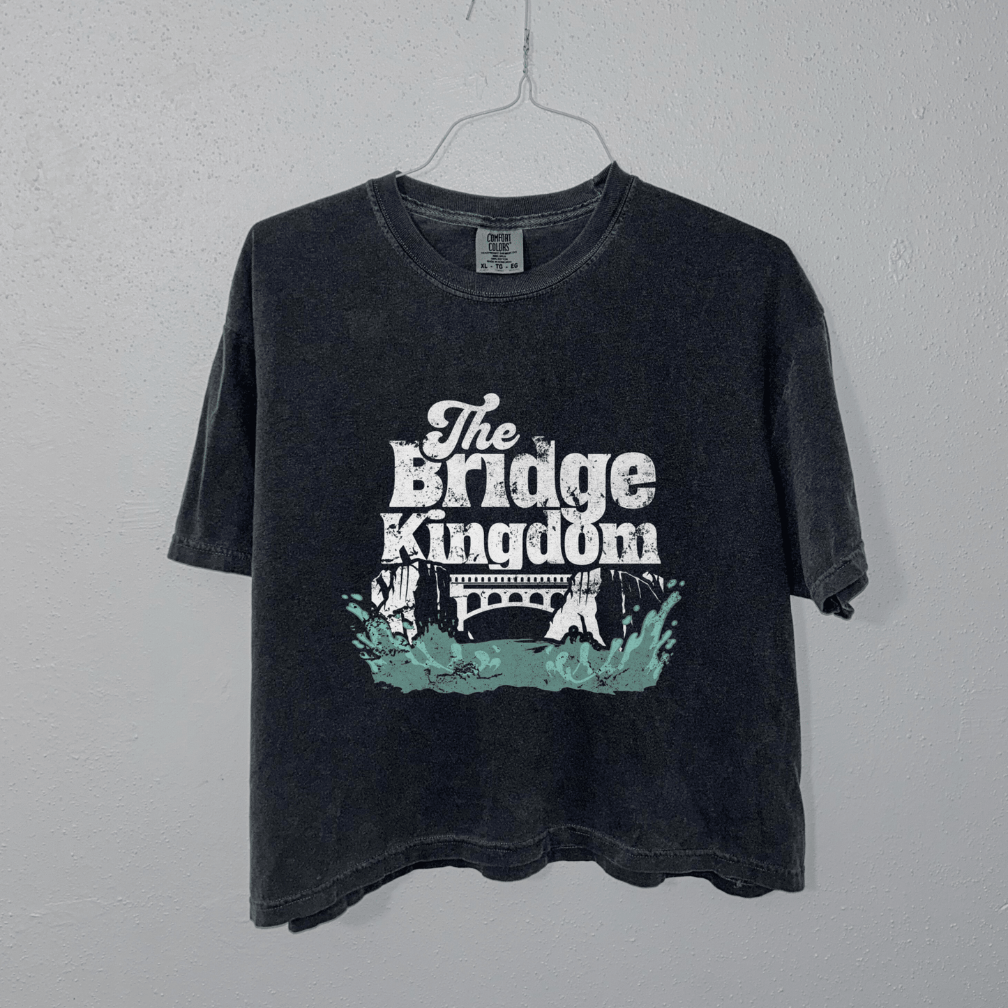 The Bridge Kingdom Crop Tee - Starry Skies Austin