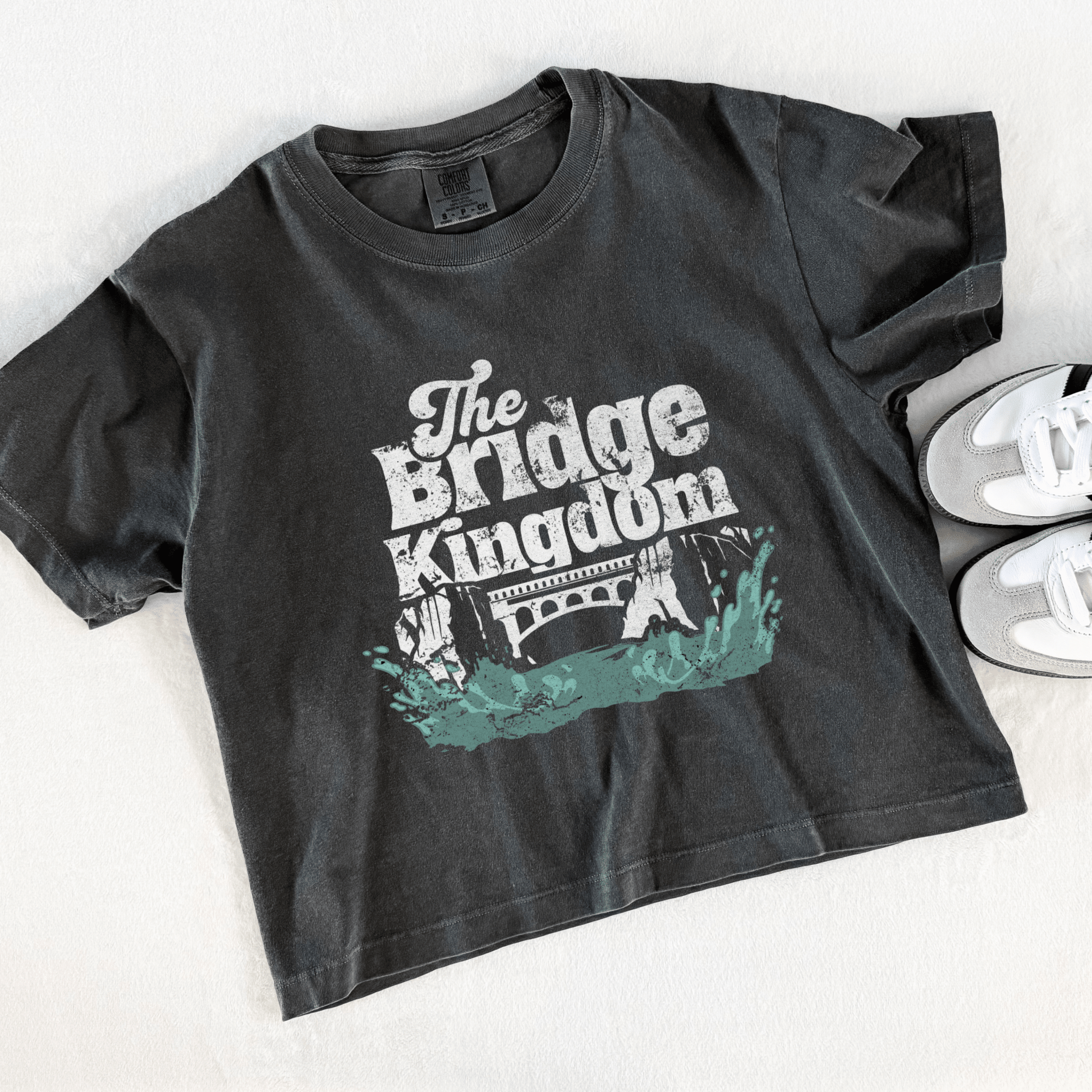 The Bridge Kingdom Crop Tee - Starry Skies Austin