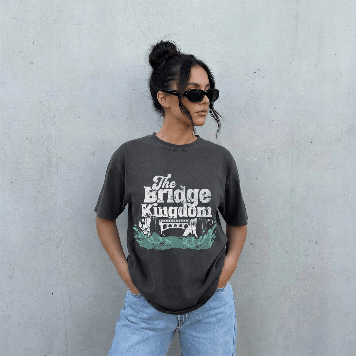 The Bridge Kingdom Oversized Tee - Starry Skies Austin