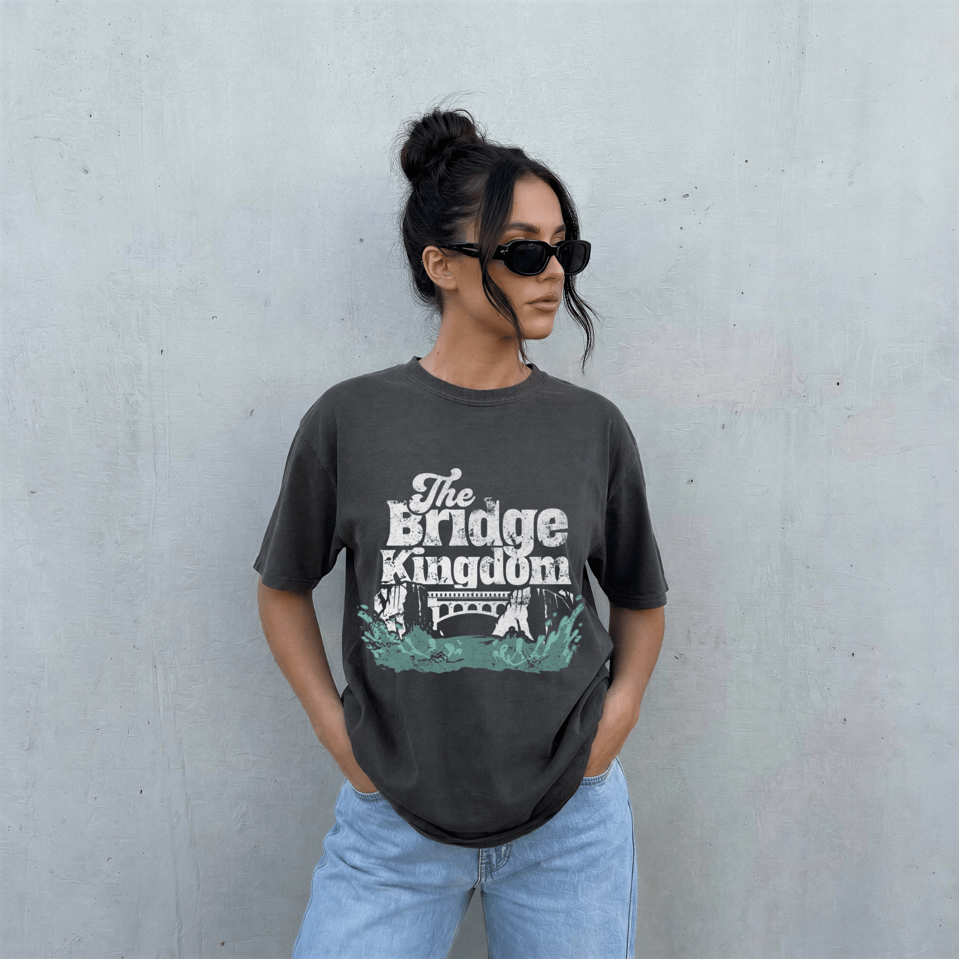 The Bridge Kingdom Oversized Tee - Starry Skies Austin